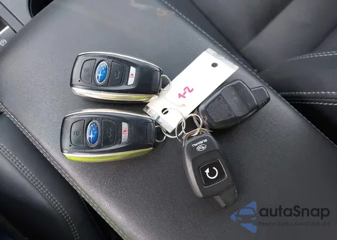 2019 Subaru Legacy 2.5I Limited из США, поврежденный, VIN 4S3BNAN67K3037383